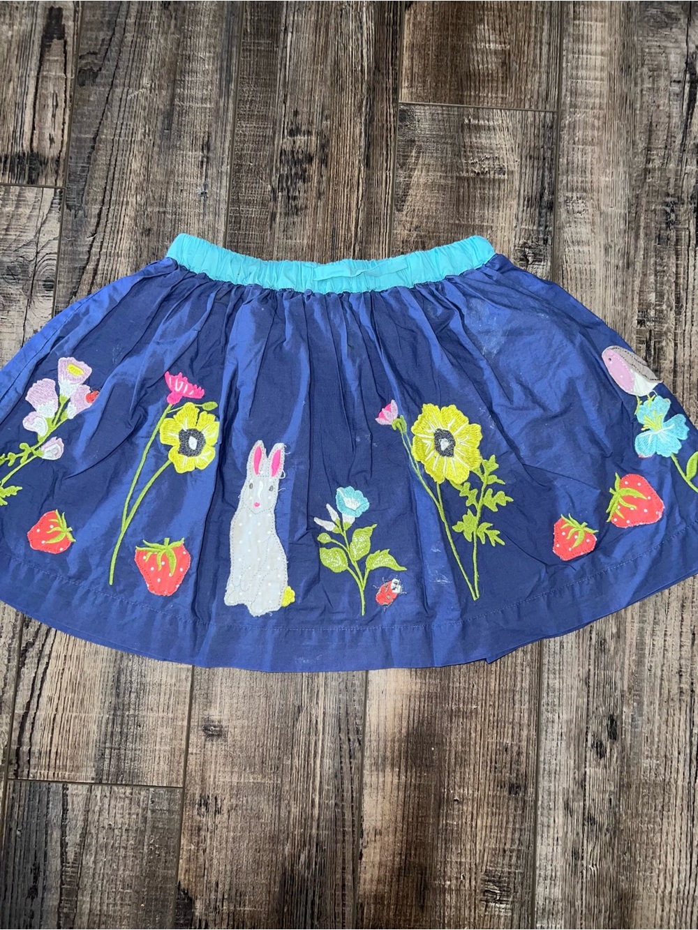 Mini Boden Bunny Applique Skirt
